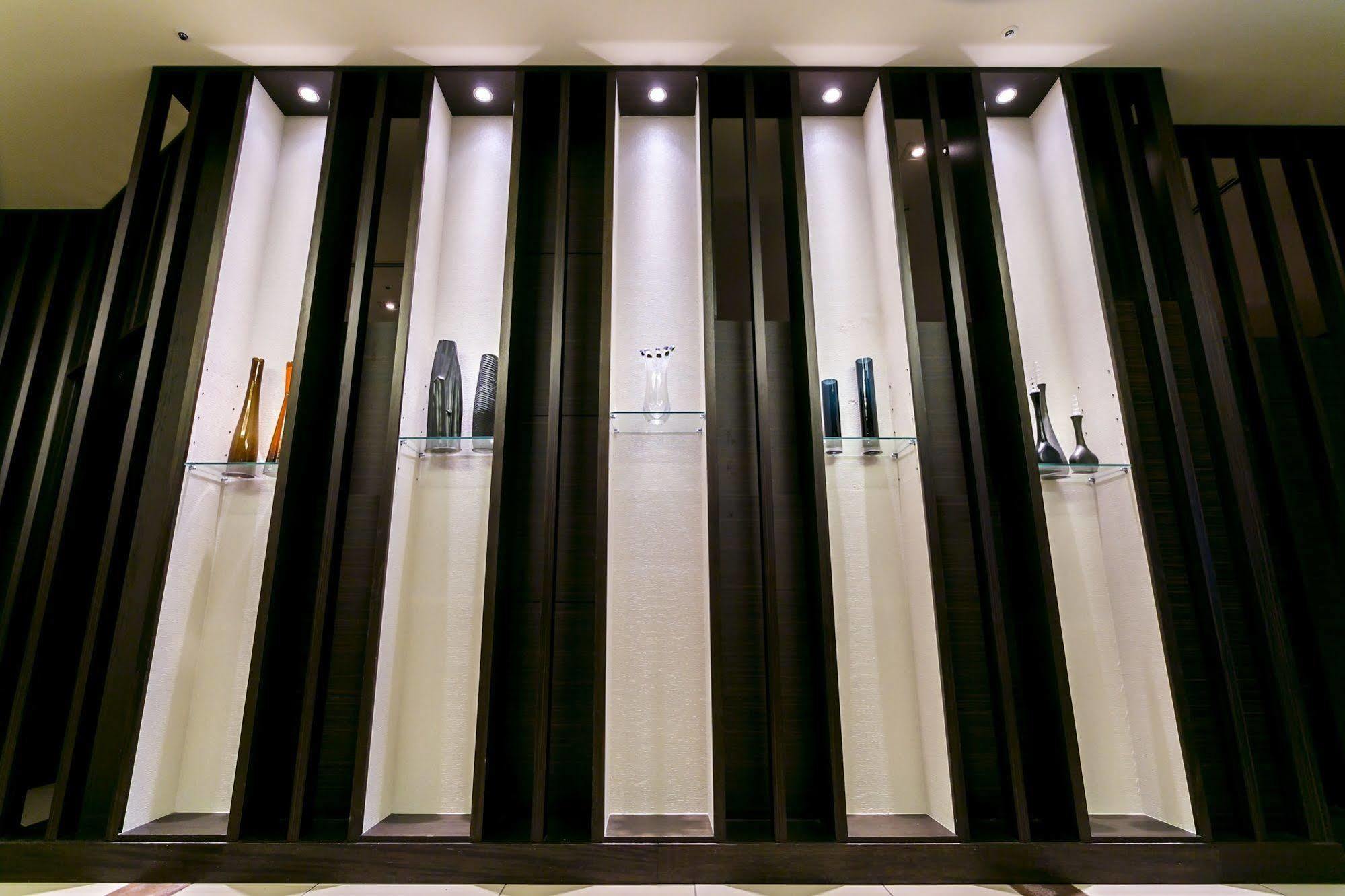 Holiday Inn Osaka Namba By Ihg Екстер'єр фото